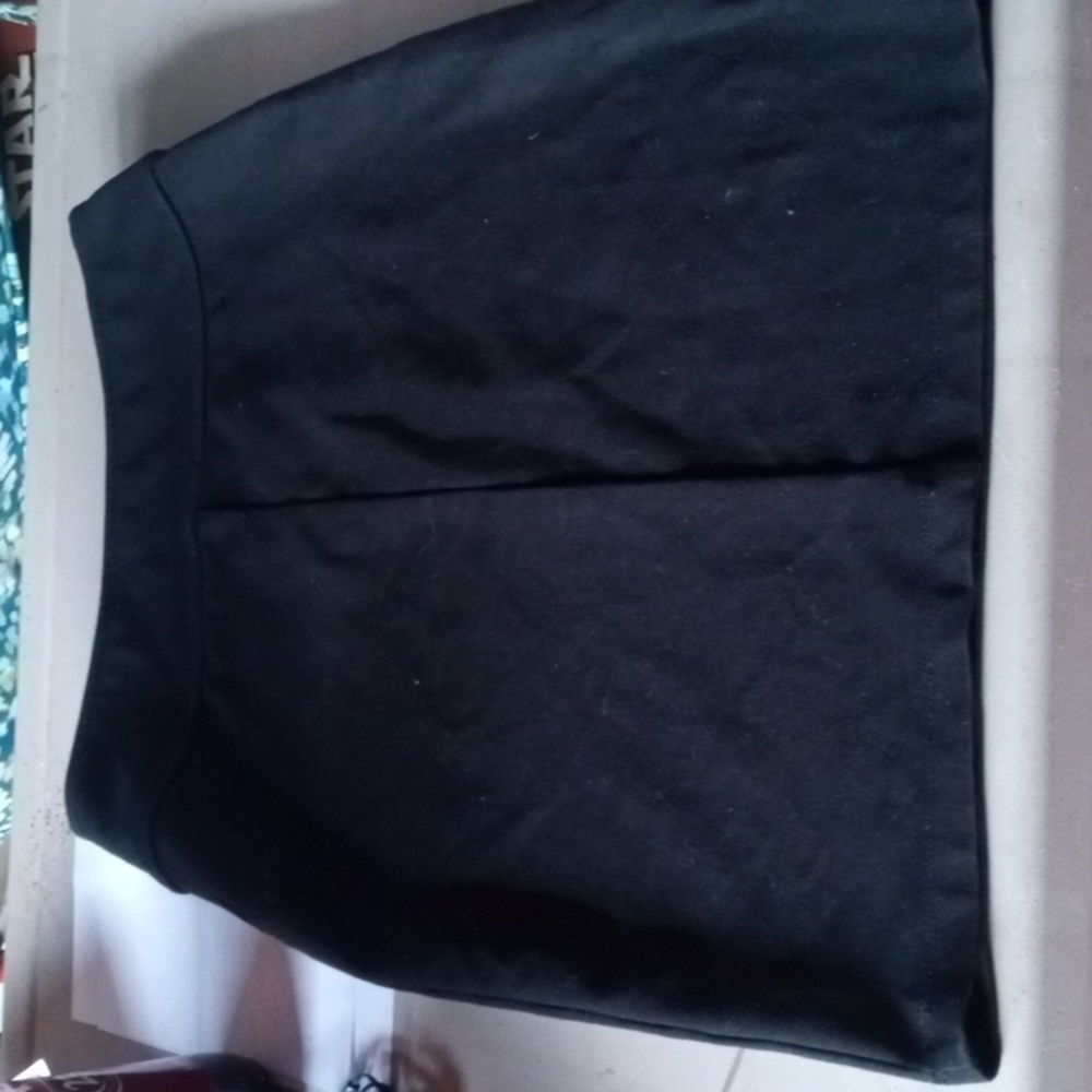 Skirt - Picture 2 of 3